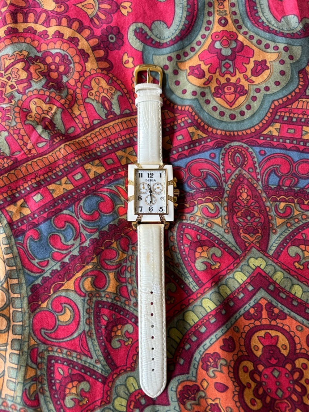 Dedia watch-White enamel and Leather Strap. Chronograph Lily MR Rectangular.